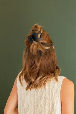Andi Beetlejuice Flat Claw Clip