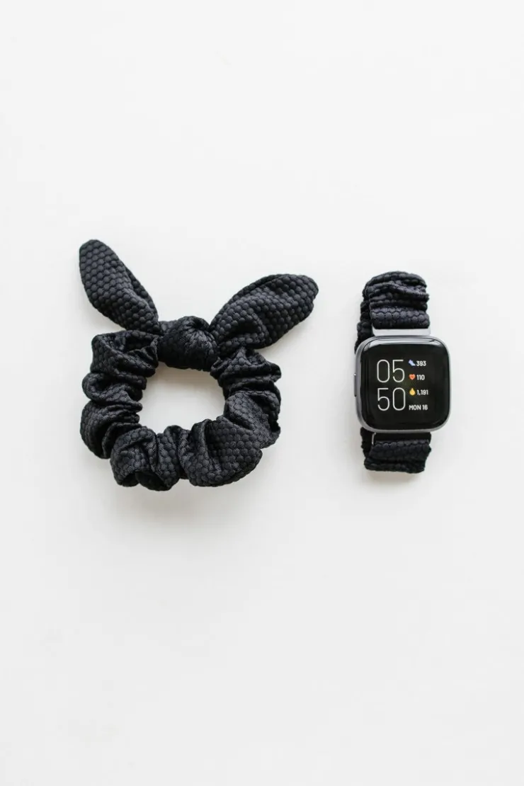 Andi Black Hexagon Athletic Watch Band for Fitbit Versa
