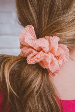 Andi Blushing Jumbo Scrunchie