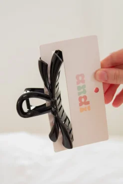 Andi Bow Loop Claw Clip