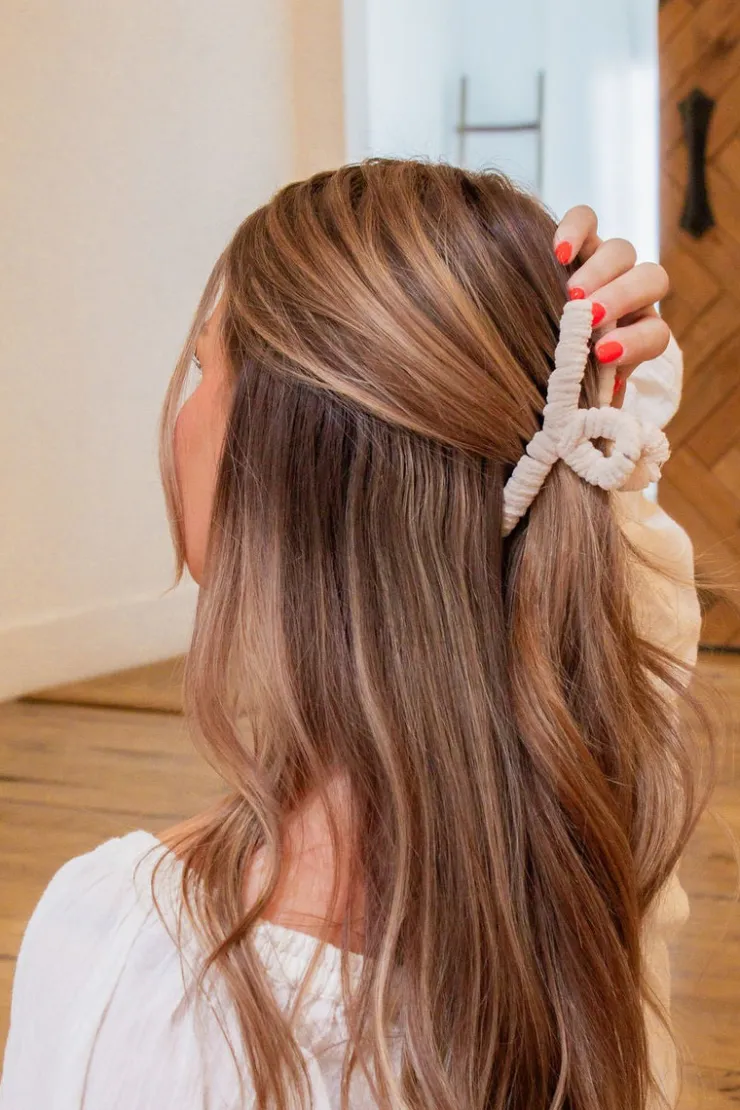 Andi Chenille Loop Claw Clip