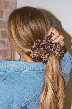 Andi Chunky Cheetah Jumbo Scrunchie