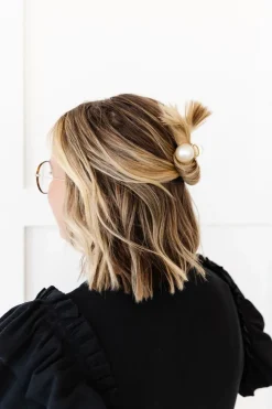 Andi Chunky Pearl Claw Clip