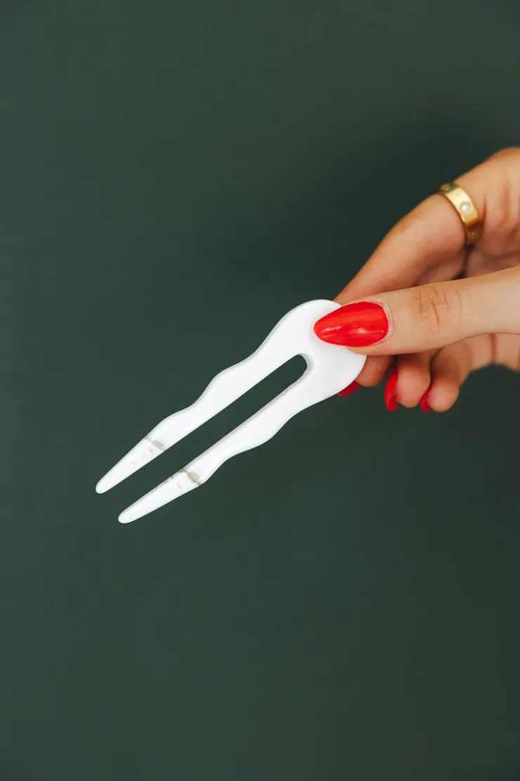Andi Chunky White Marble U-Shaped Hair Fork