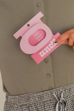 Andi Circle Cutout Flat Claw Clip
