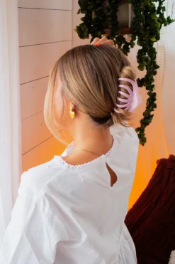 Andi Clear Blush Claw Clip