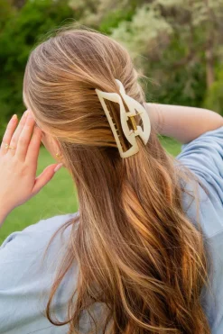 Andi Crescent Claw Clip