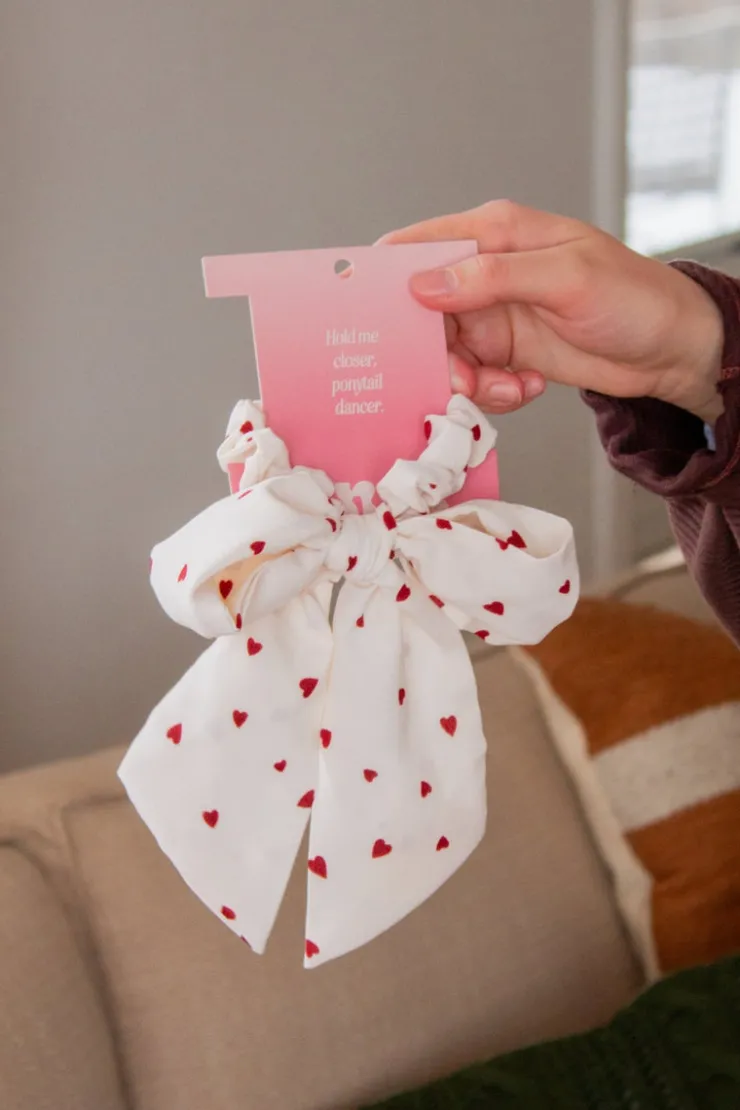Andi Cupid's Bow Scrunchie