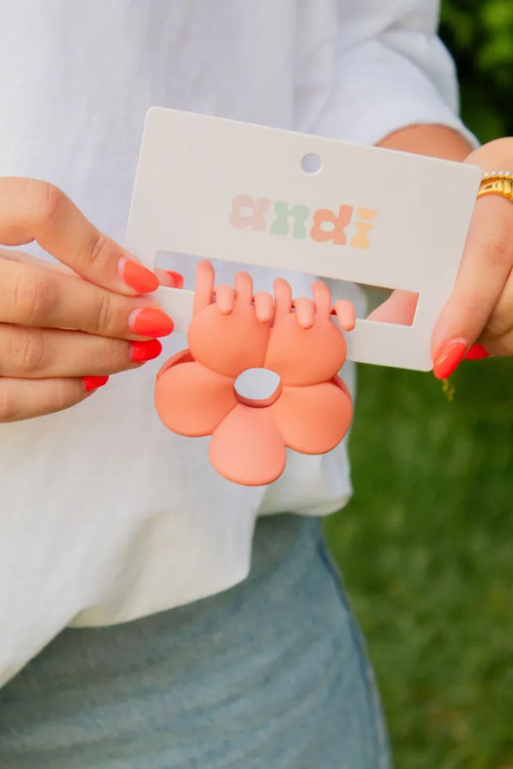 Andi Cutie Flower Claw Clip