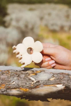 Andi Cutie Flower Claw Clip