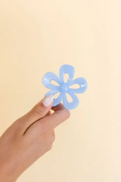 Andi Cutout Flower Claw Clip