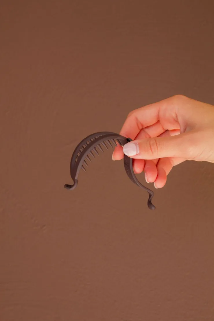 Andi Cutout Ponytail Cuff