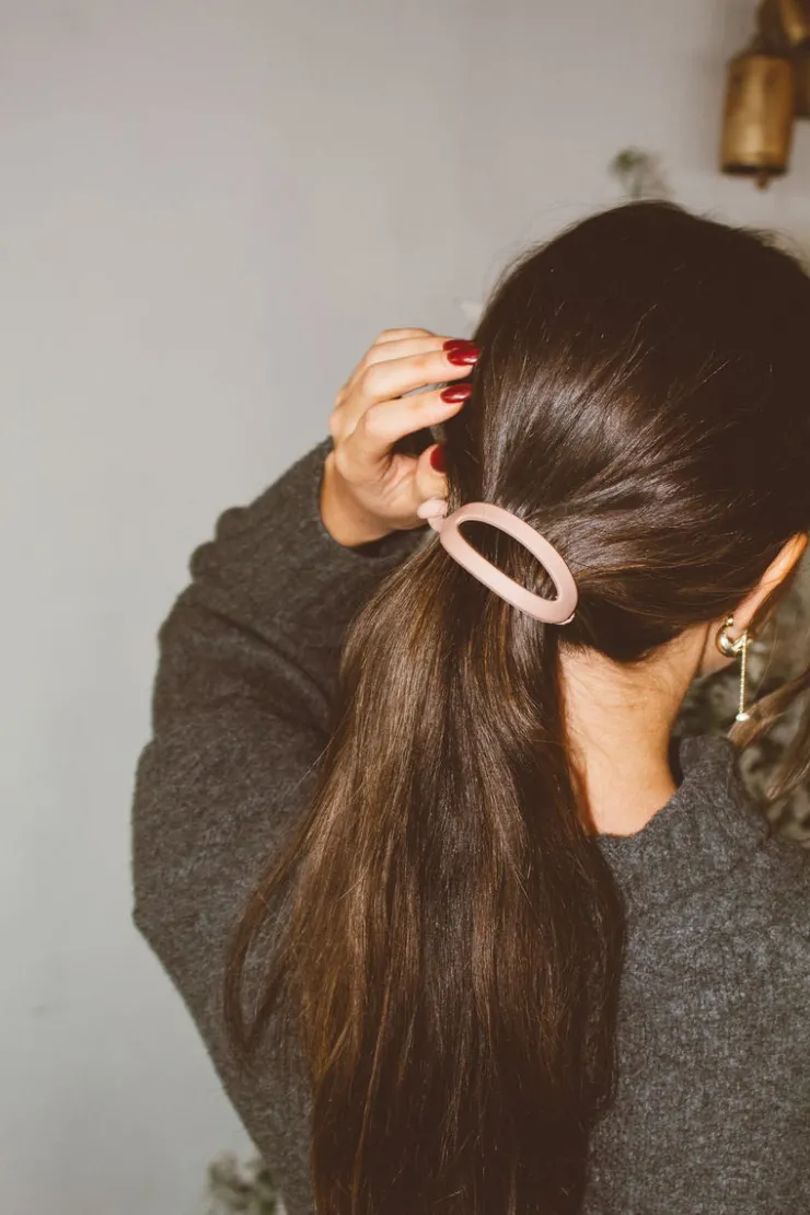 Andi Cutout Ponytail Cuff