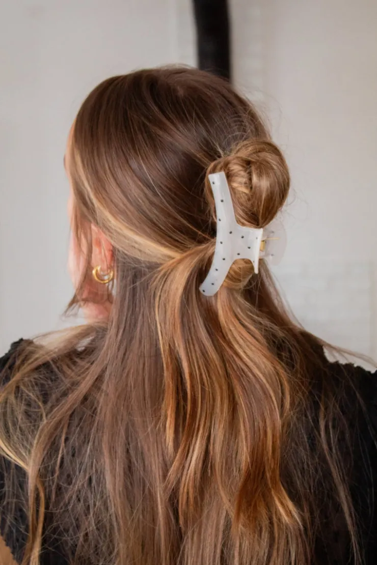 Andi Delicate Curved Claw Clip