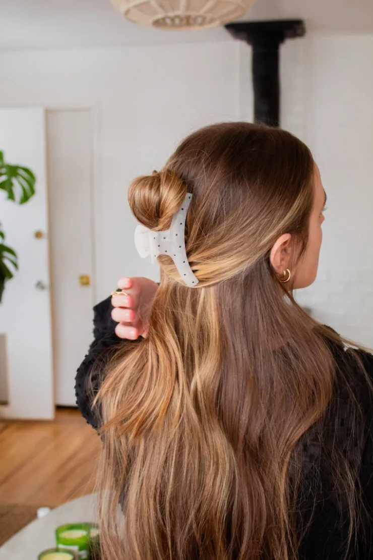Andi Delicate Curved Claw Clip
