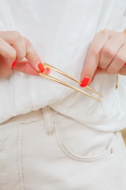 Andi Delicate Gold U-Shape Pin