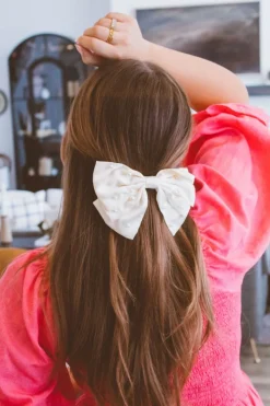 Andi Diana Pearl Bow Clip