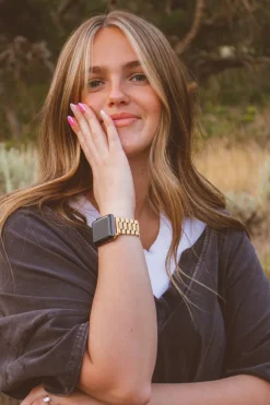 Andi Essential Gold Apple Watch Band