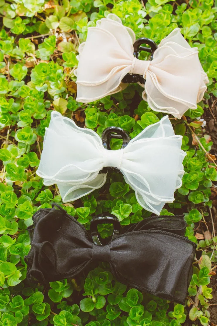 Andi Fancy Bow Claw Clip