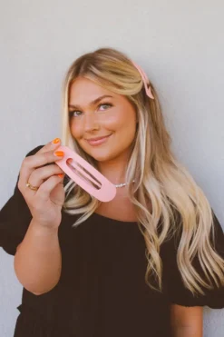 Andi Flat Matte Claw Clip