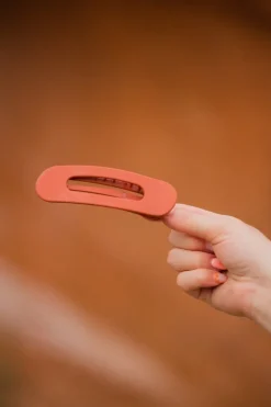 Andi Flat Matte Claw Clip