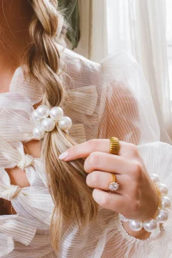 Andi Florence Chunky Pearl Ponytail