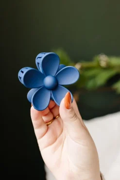 Andi Flower Claw Clip