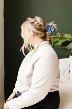 Andi Flower Claw Clip