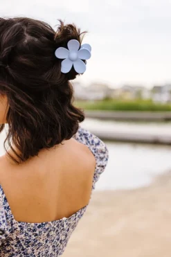 Andi Flower Claw Clip