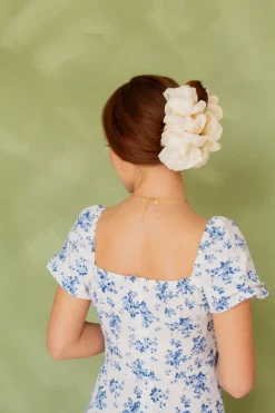Andi Flutter Claw Clip