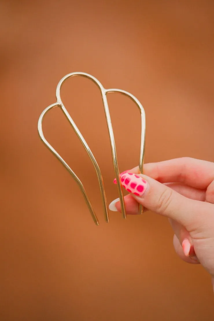 Andi Golden Scalloped Hair Fork