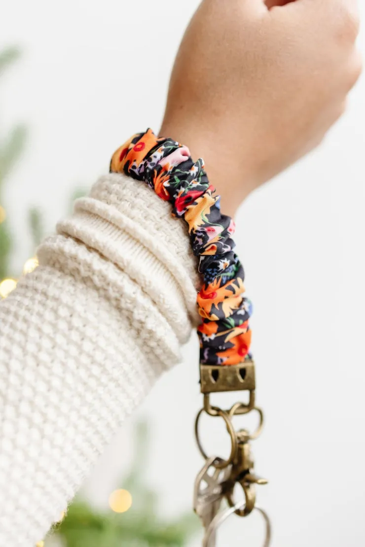 Andi Groovy Floral Keychain