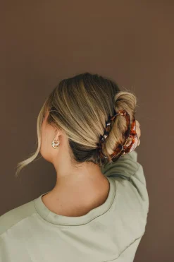Andi Hollow Cloud Claw Clip
