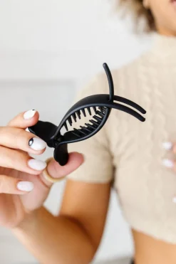 Andi Jumbo Black Ponytail Claw Clip