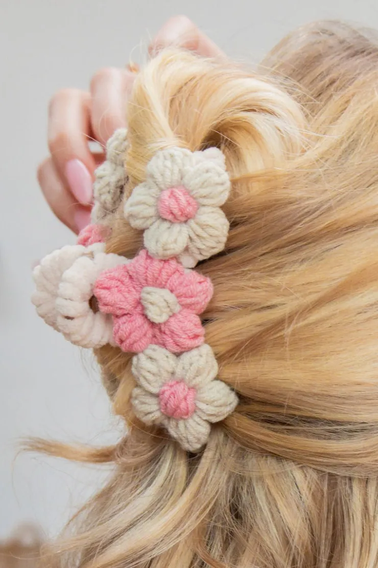 Andi Knitted Petals Claw Clip