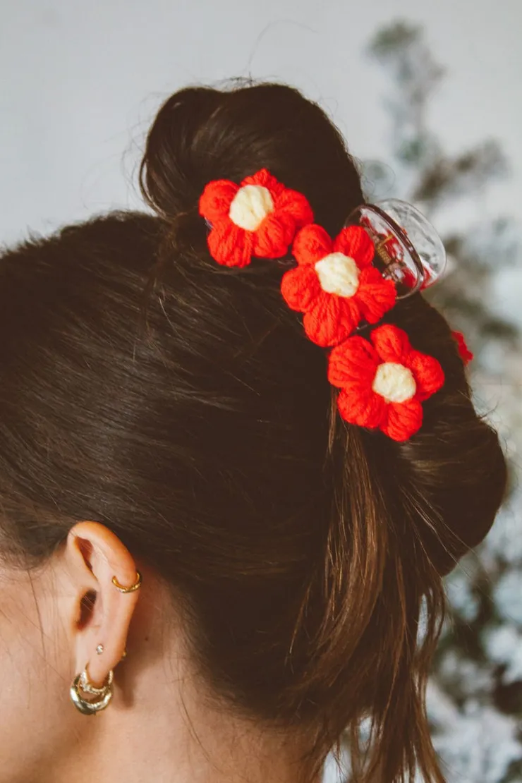Andi Knitted Petals Claw Clip