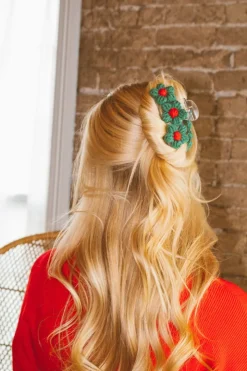 Andi Knitted Petals Claw Clip