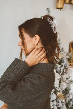 Andi Lace and Pearls Claw Clip