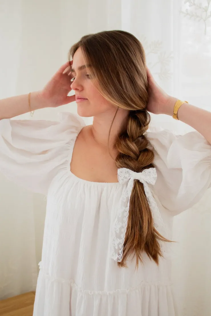 Andi Lace Long Bow Clip