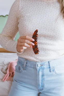 Andi Large Banana Claw Clip