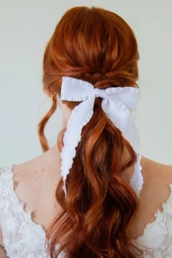 Andi Mabel Bow