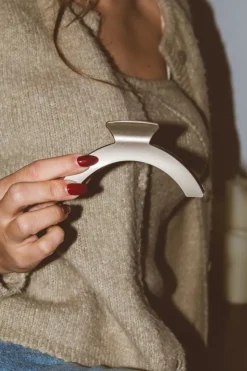 Andi Metal Arch Claw Clip