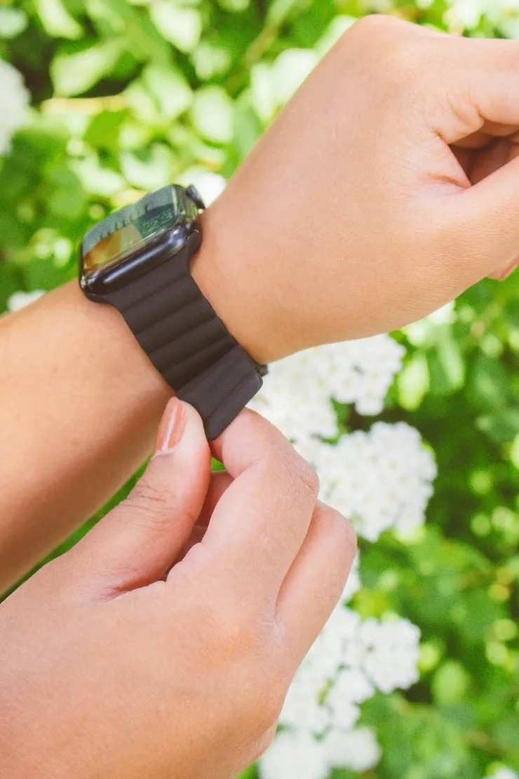 Andi Midnight Black Magnetic Loop Watch Band