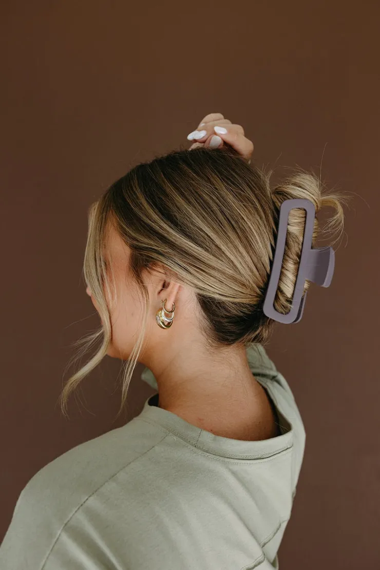 Andi Must Have Claw Clip