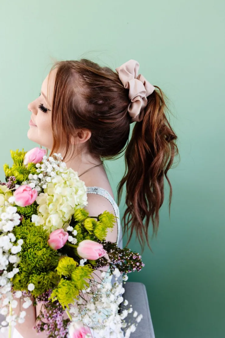Andi Oat Milk Jumbo Scrunchie