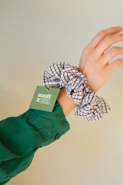 Andi Off The Grid Jumbo Scrunchie