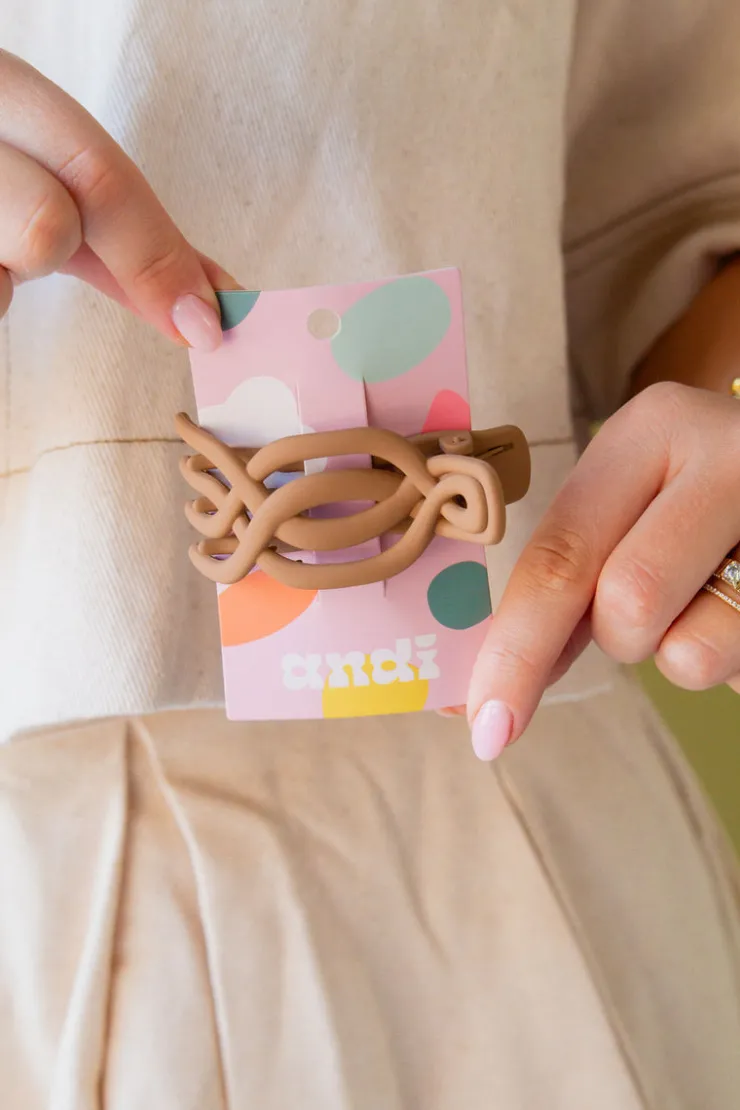 Andi Overlapping Flat Claw Clip