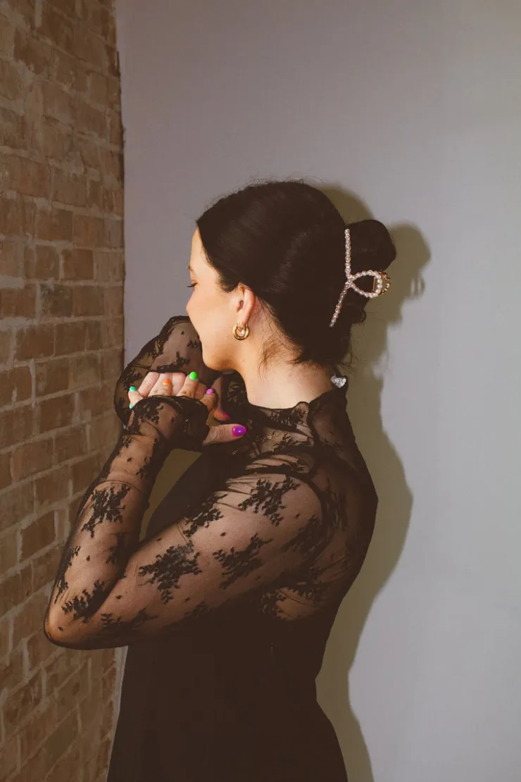 Andi Pearl Swirl Claw Clip