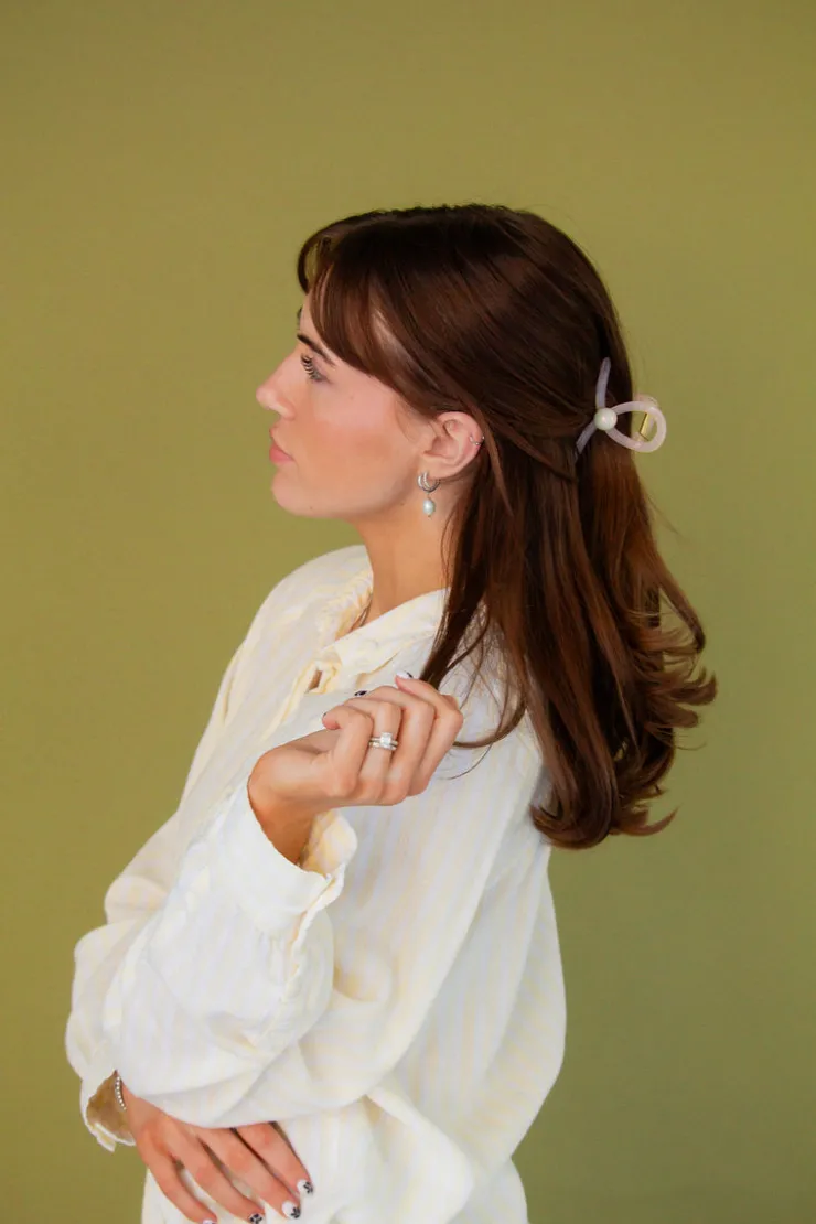 Andi Pearly Loop Claw Clip