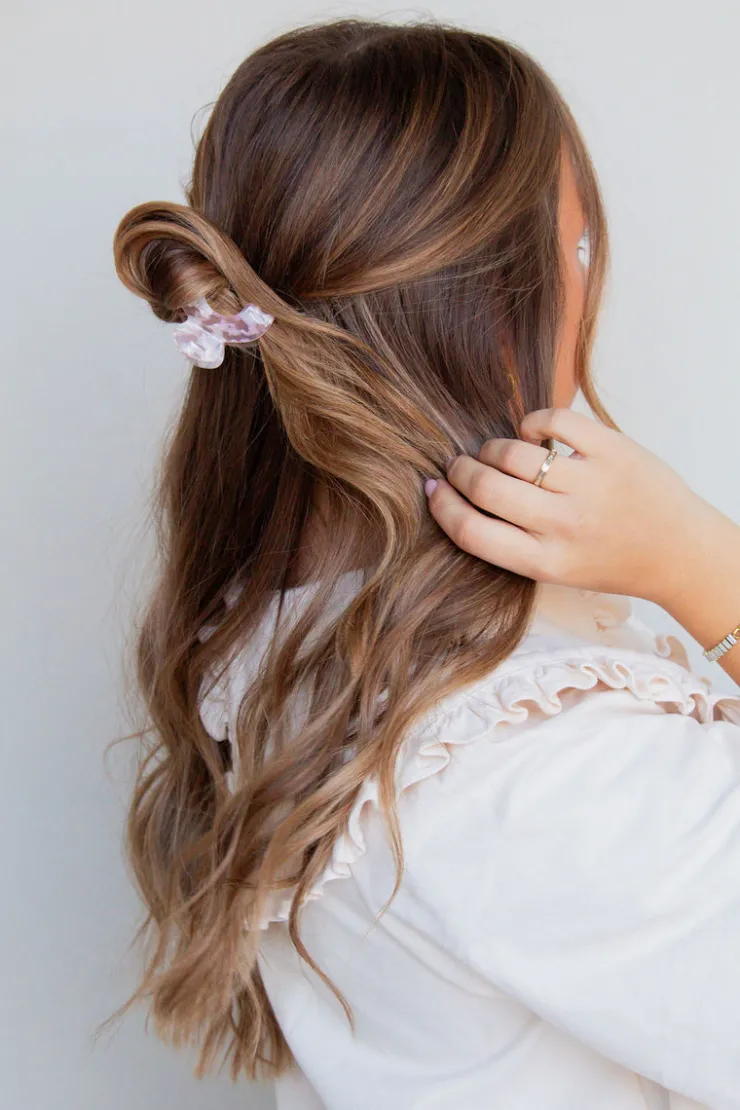 Andi Pink Marble Arch Claw Clip